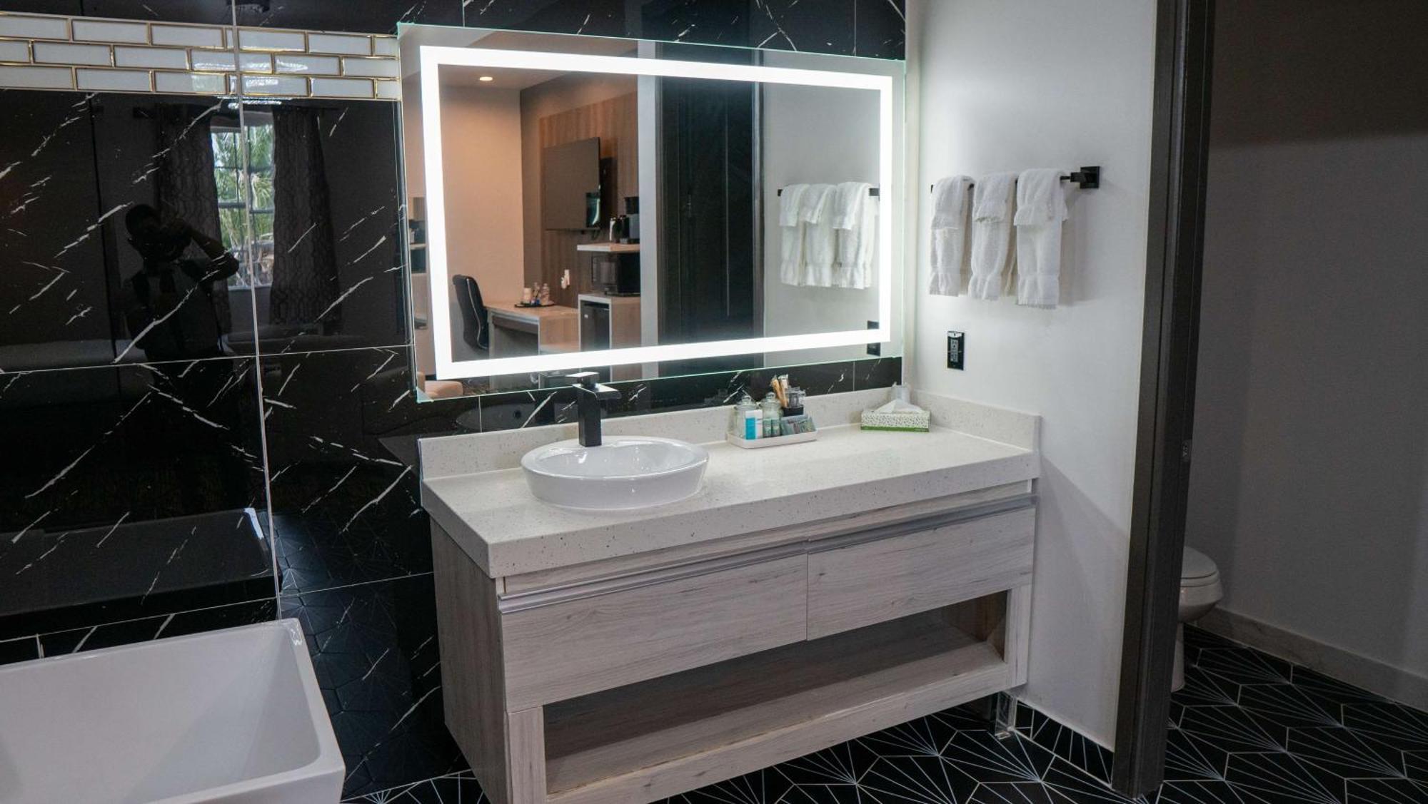 Surestay Hotel By Best Western Houston Southeast South Houston Exteriér fotografie